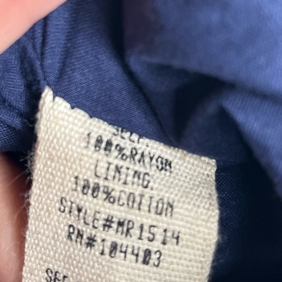 MOON RIVER Navy &
White Print Ruffle Trim
Romantic Romper Size L - Picture 9 of 11